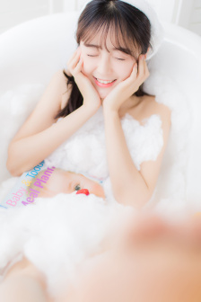 女人巨大荫蒂勃起